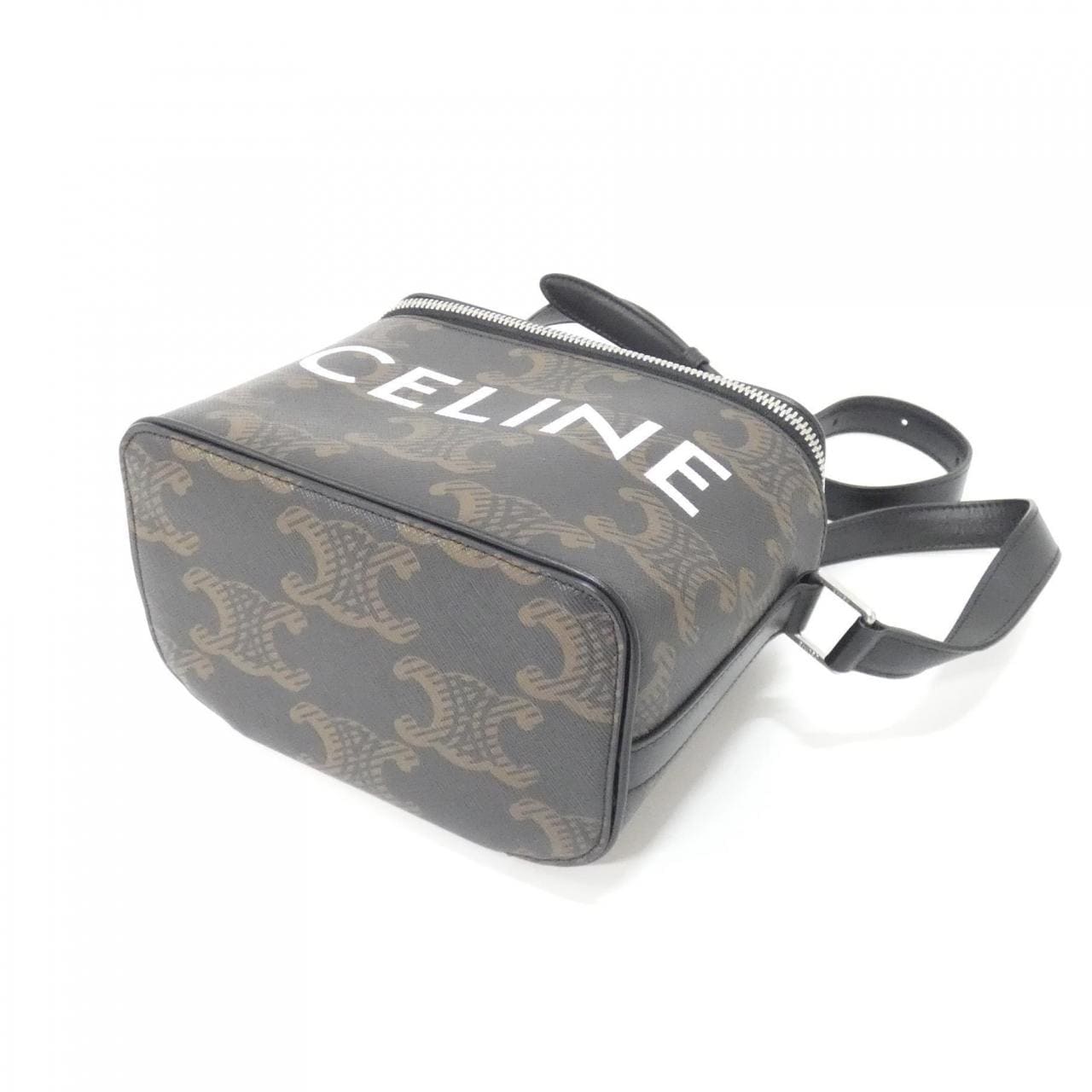 セリーヌ トリオンフ 写真3