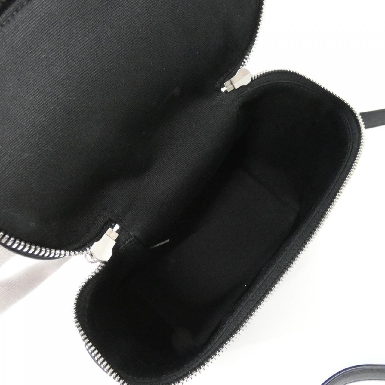 セリーヌ トリオンフ 写真5