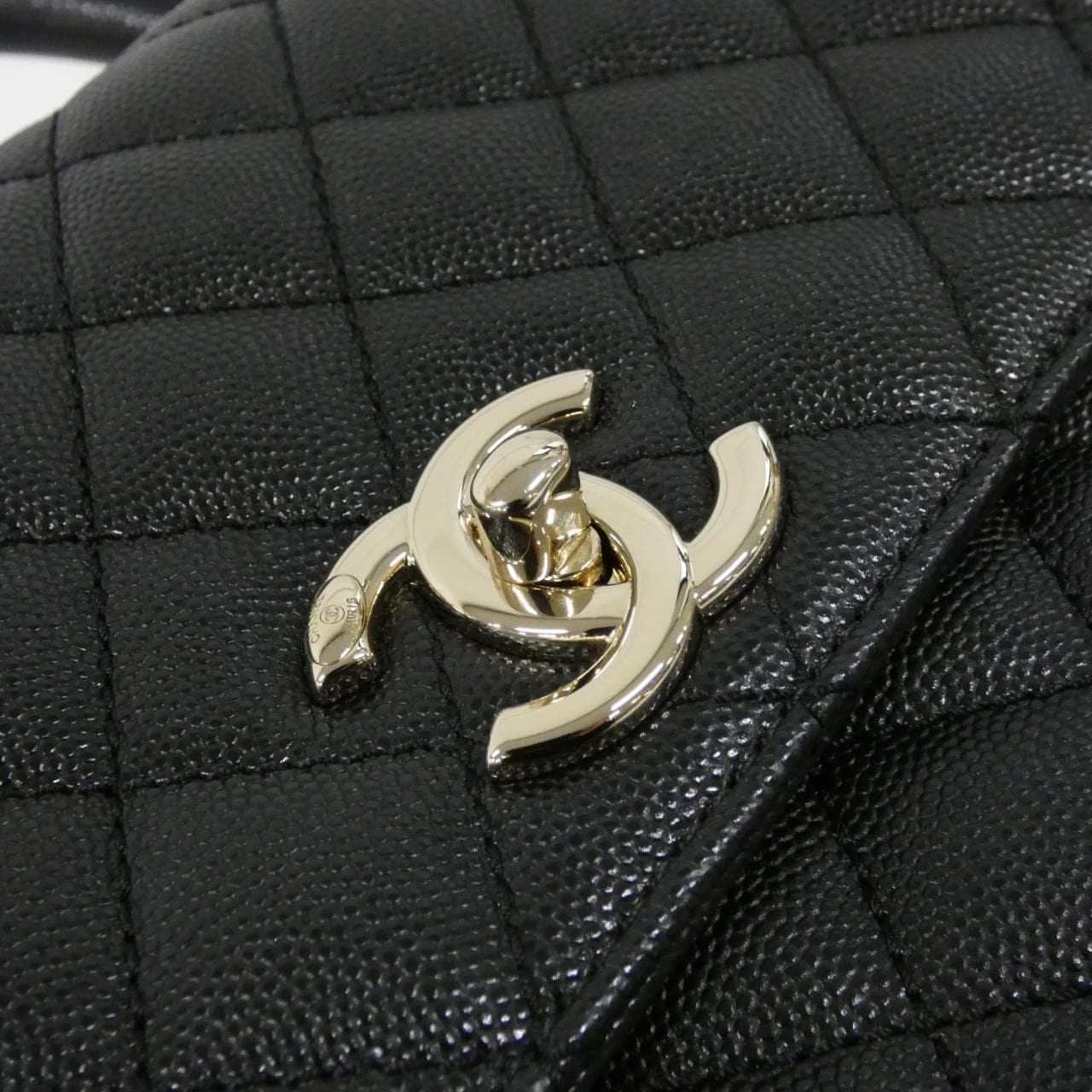 シャネル ココハンドル 写真4