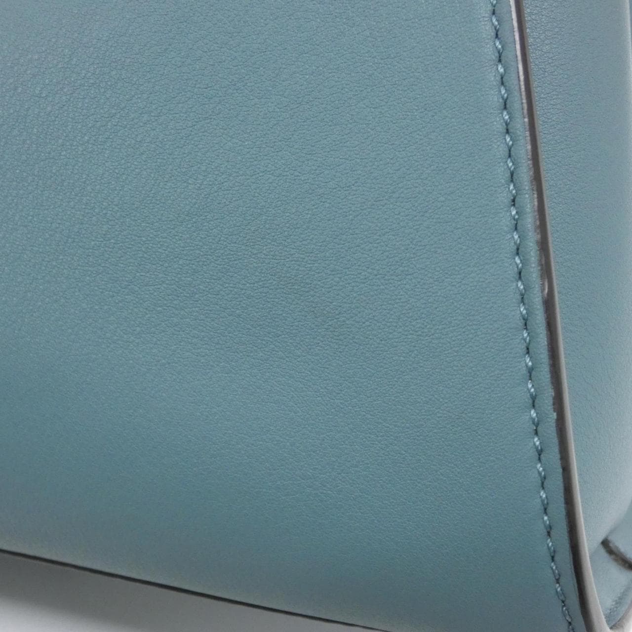 フェンディ ピーカブー 写真7