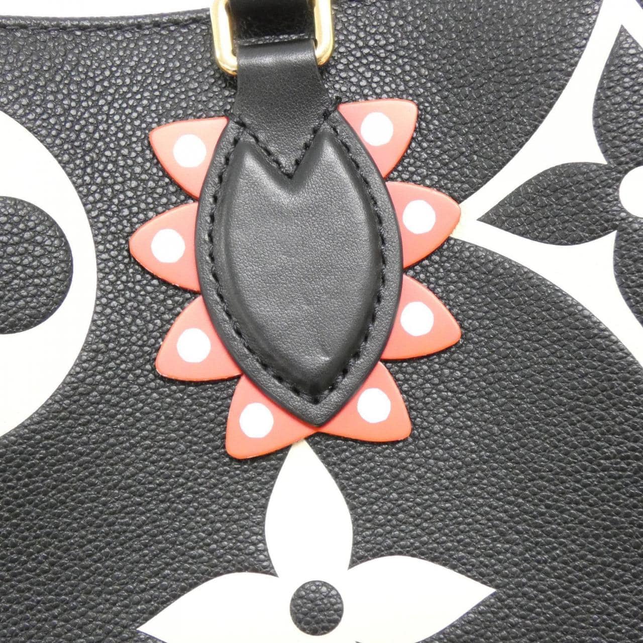 ルイ・ヴィトン オンザゴー 写真4