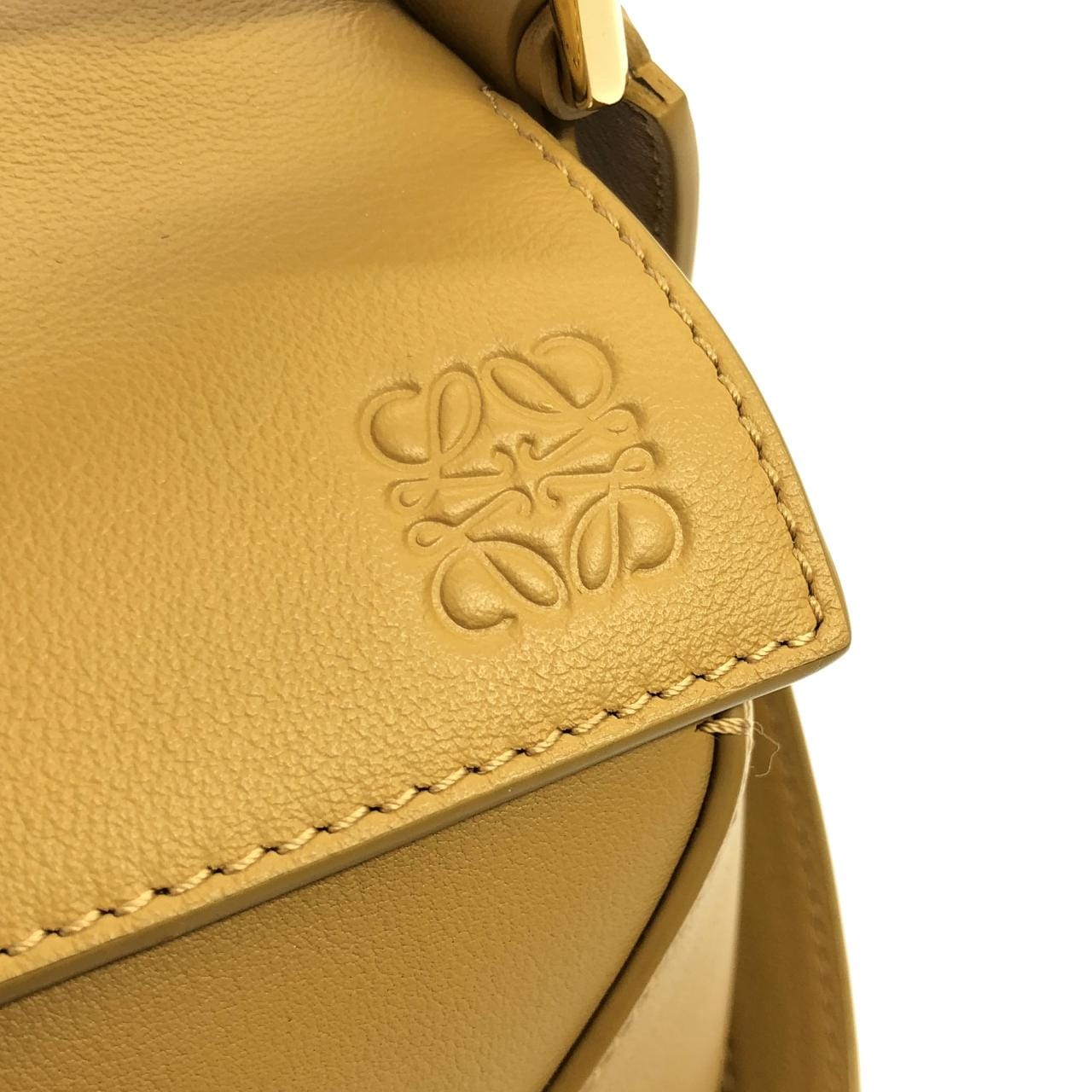 ロエベ パズル 写真3