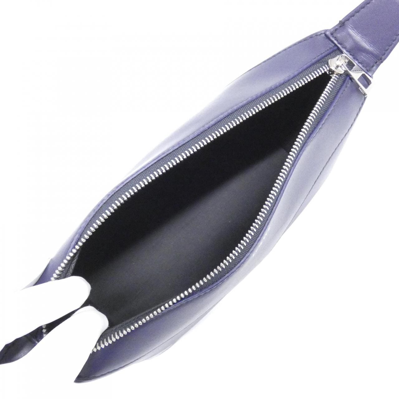 ロエベ パズル 写真6