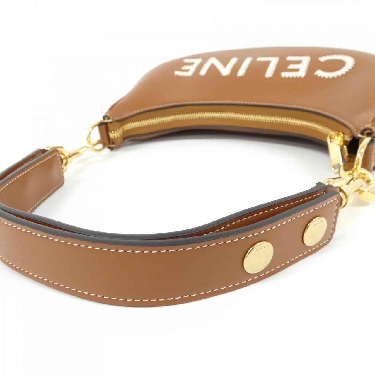 セリーヌ アヴァ 写真5