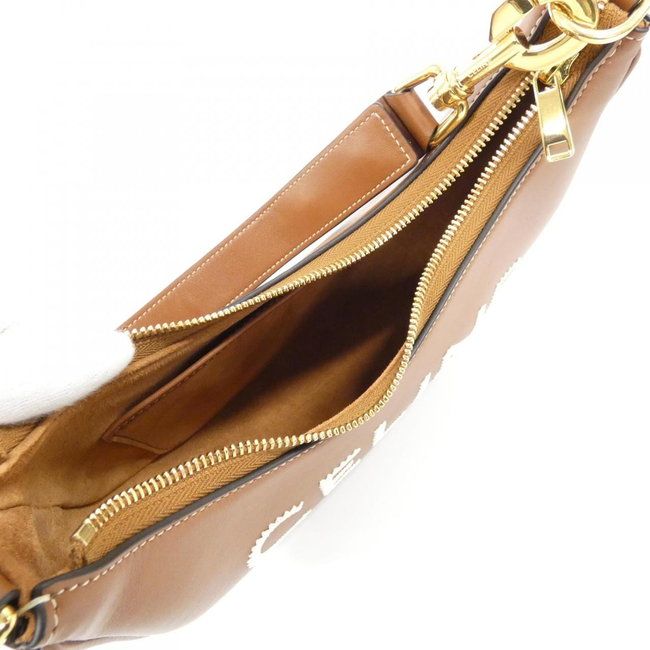 セリーヌ アヴァ 写真6