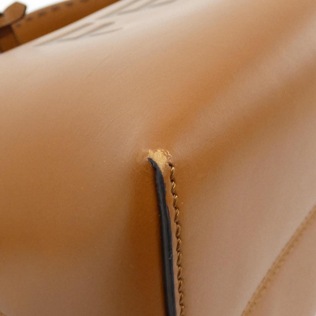 フェンディ バイザウェイ 写真3