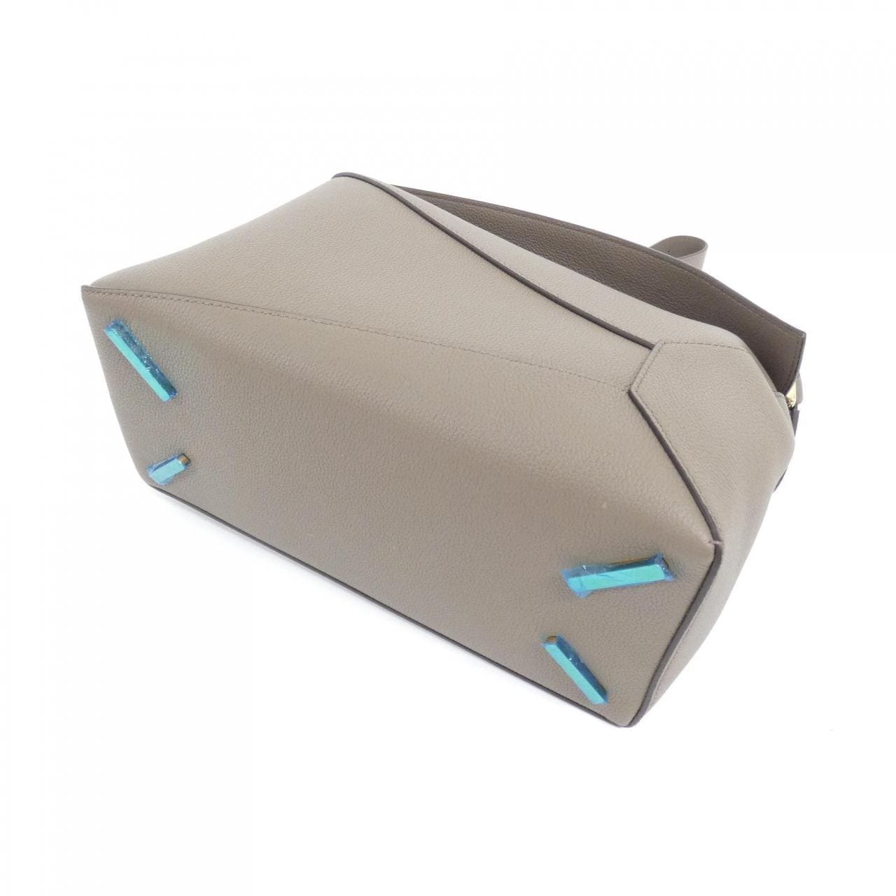 ロエベ パズル 写真3