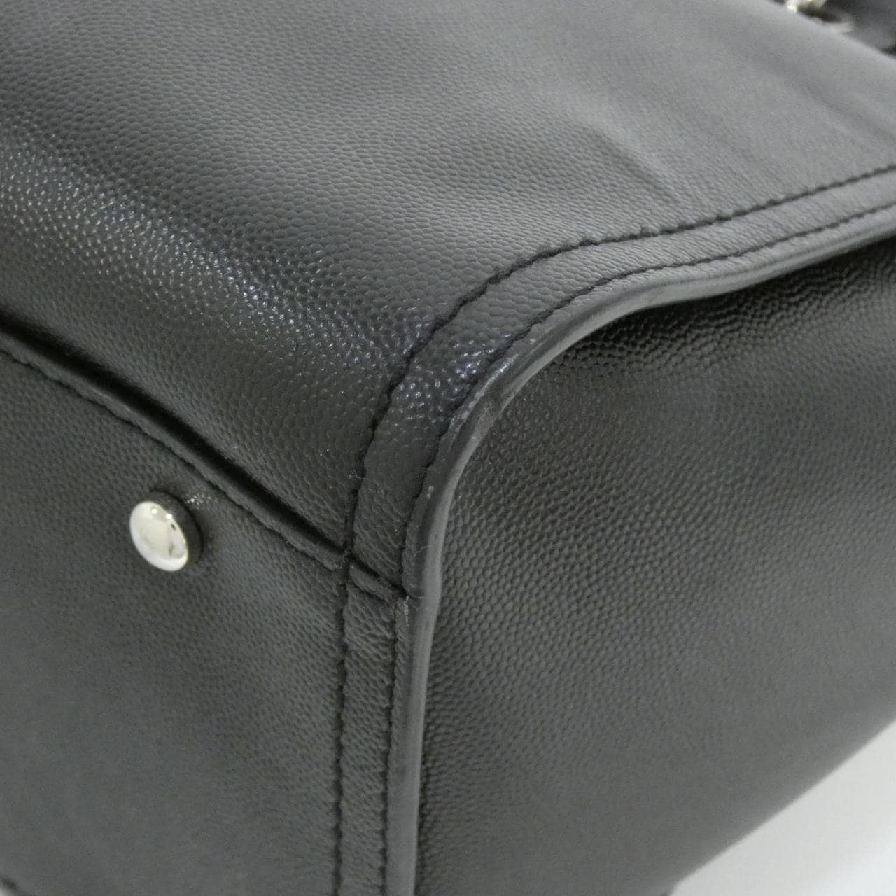 シャネル ドーヴィル 写真3