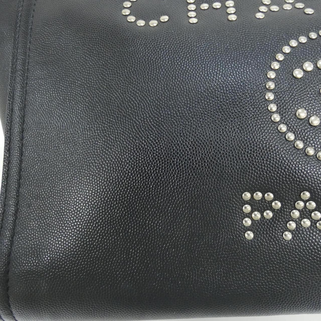 シャネル ドーヴィル 写真5