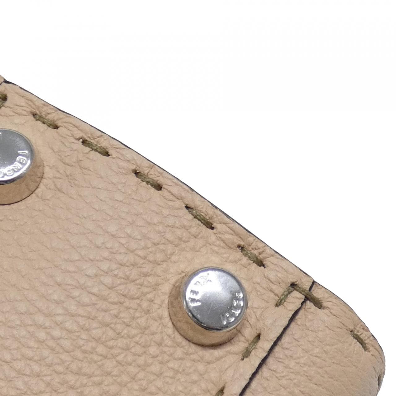 フェンディ ピーカブー 写真2