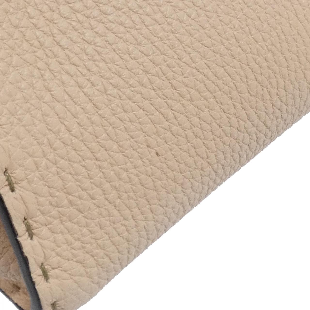 フェンディ ピーカブー 写真4