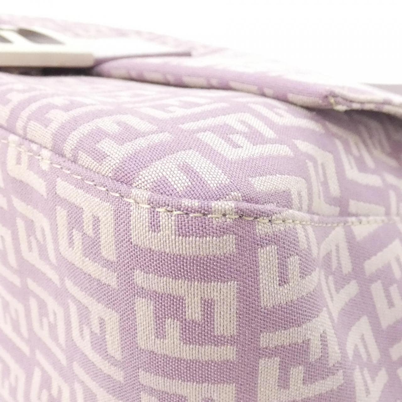 フェンディ バゲット 写真3