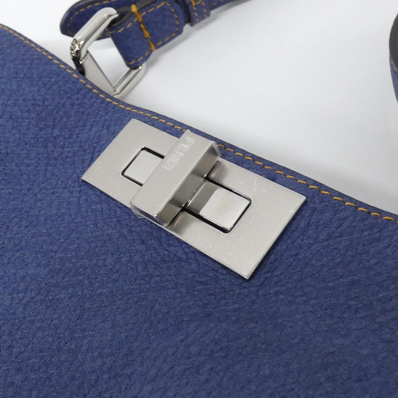 フェンディ ピーカブー 写真3