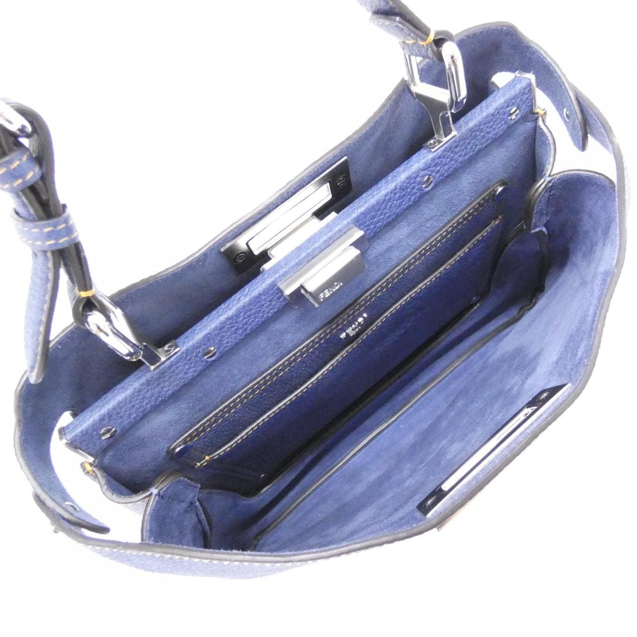 フェンディ ピーカブー 写真5