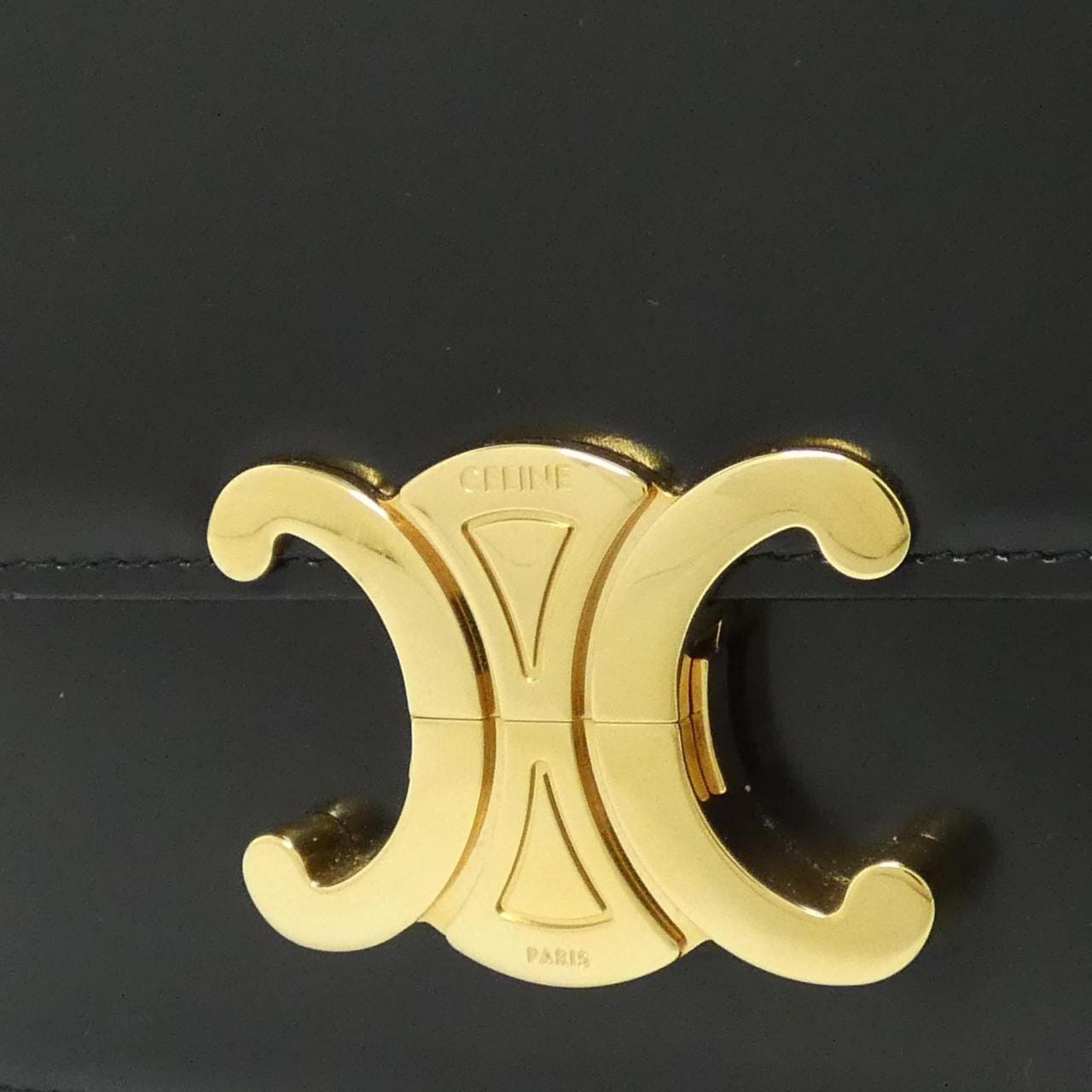 セリーヌ トリオンフ 写真4