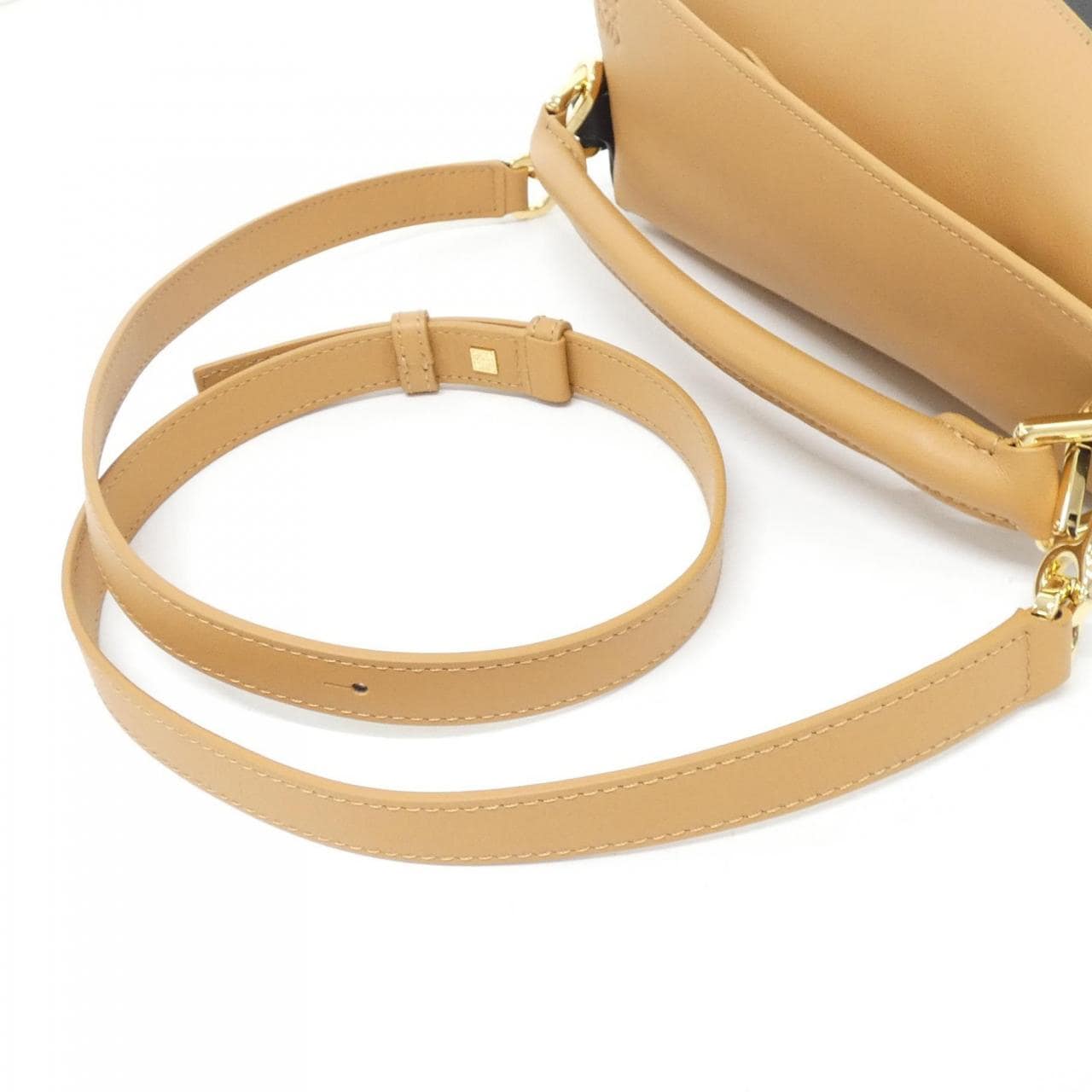 ロエベ パズル 写真5