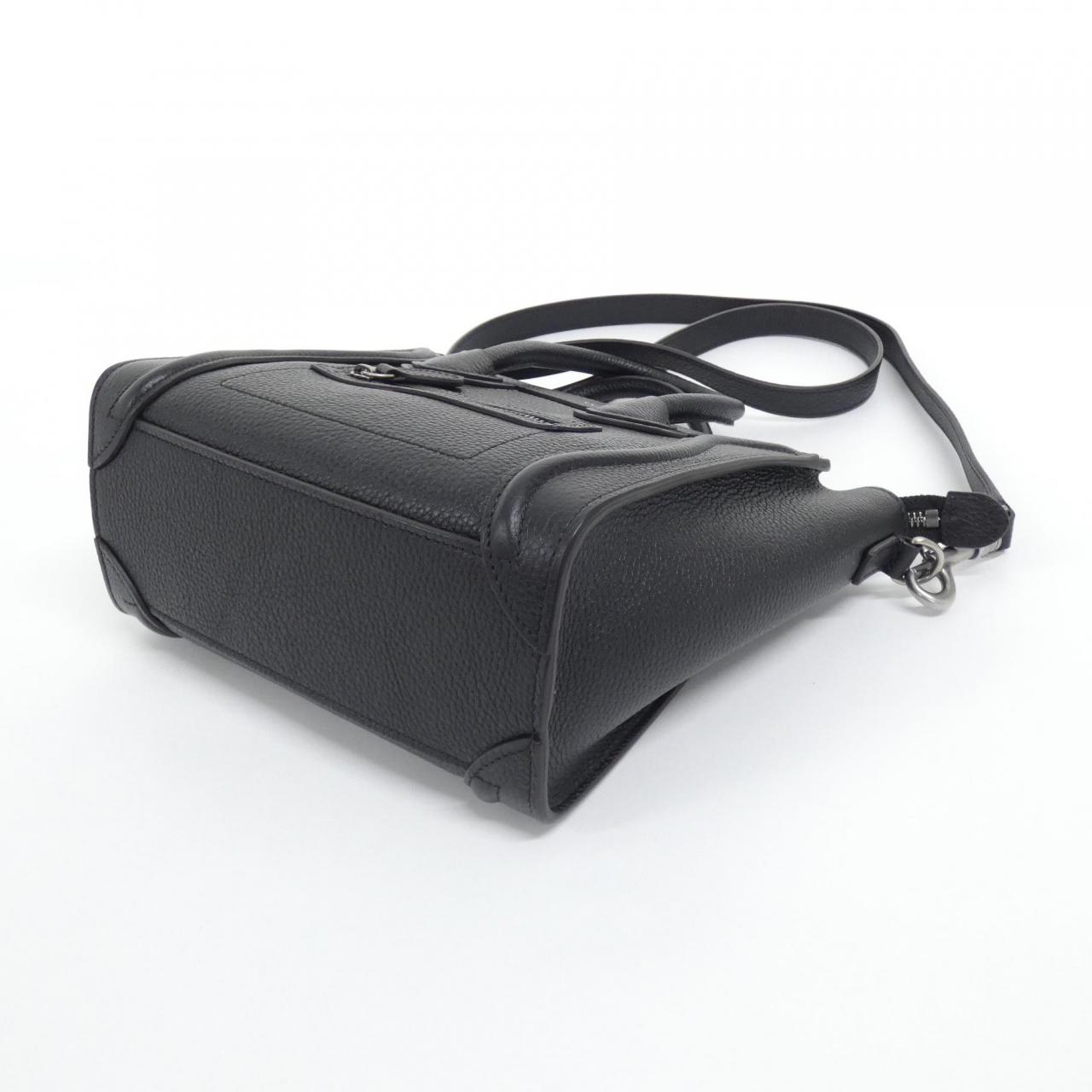 セリーヌ ラゲージ ナノ 写真3