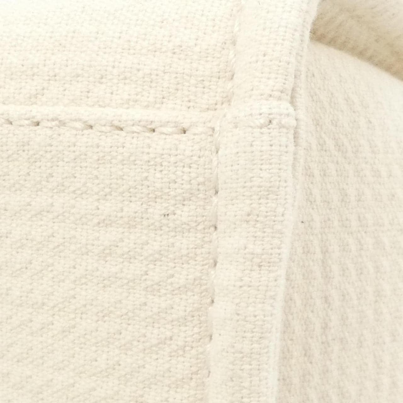 シャネル ドーヴィル 写真3