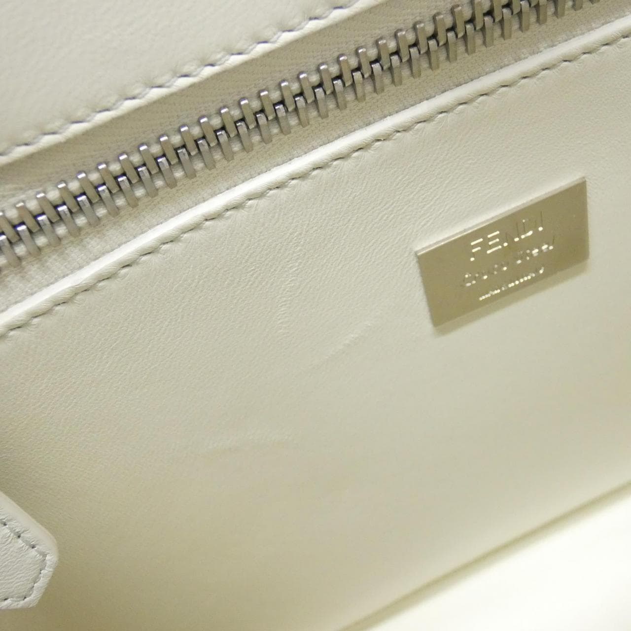 フェンディ ピーカブー 写真6