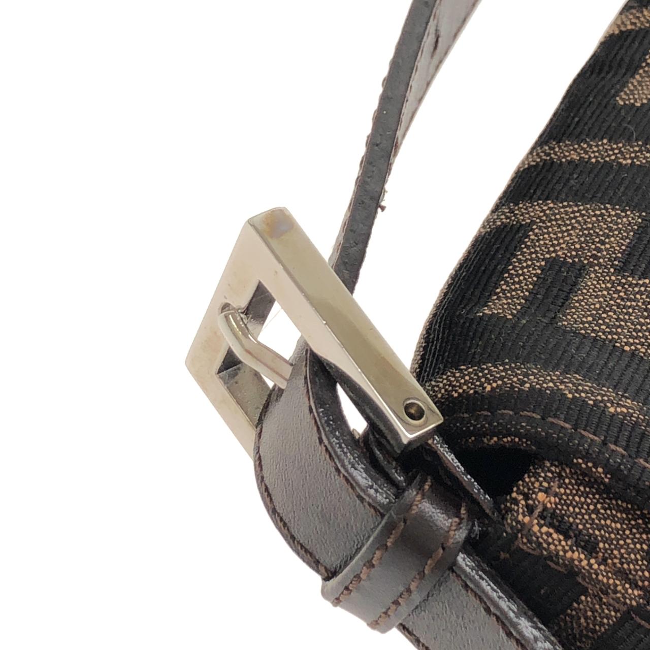 フェンディ バゲット 写真4