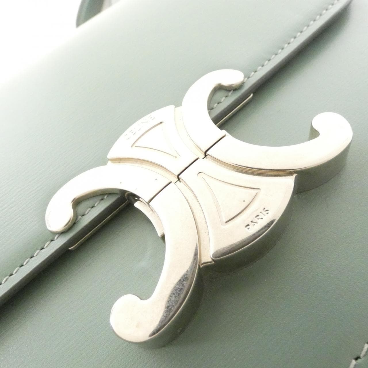 セリーヌ トリオンフ 写真4