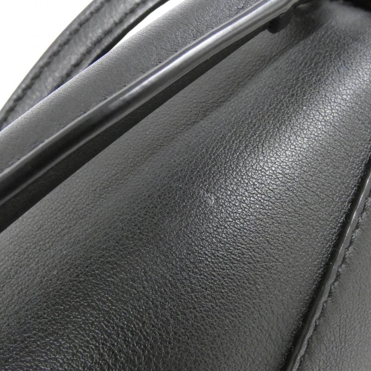 ロエベ パズル 写真4