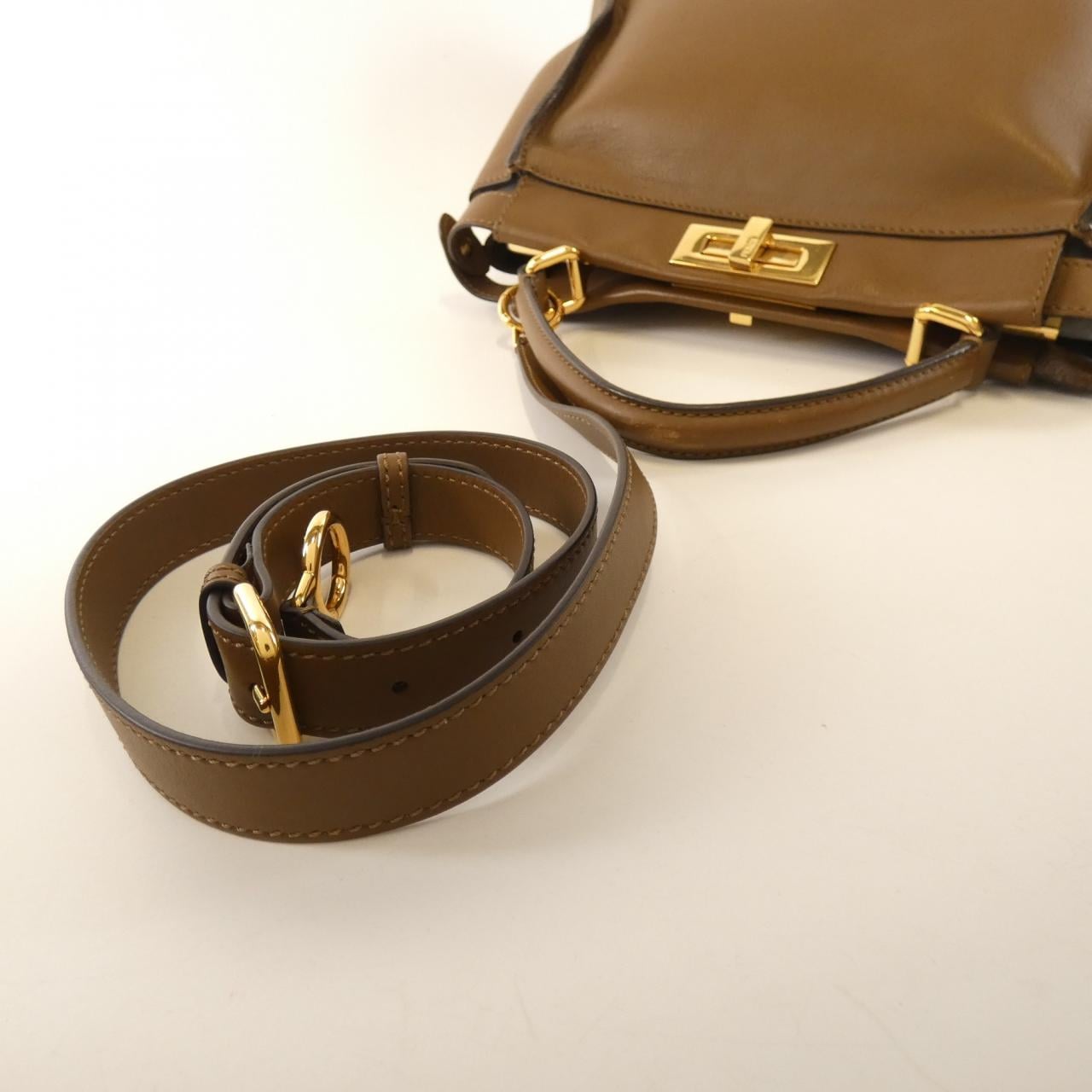 フェンディ ピーカブー 写真5