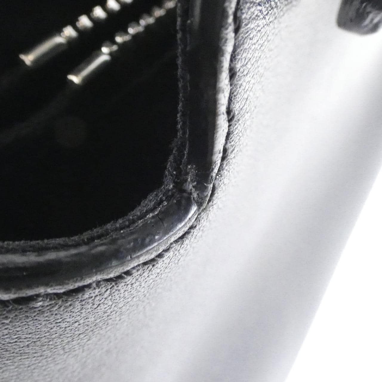 フェンディ バイザウェイ 写真5