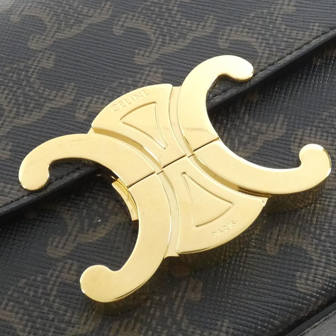 セリーヌ トリオンフ 写真5