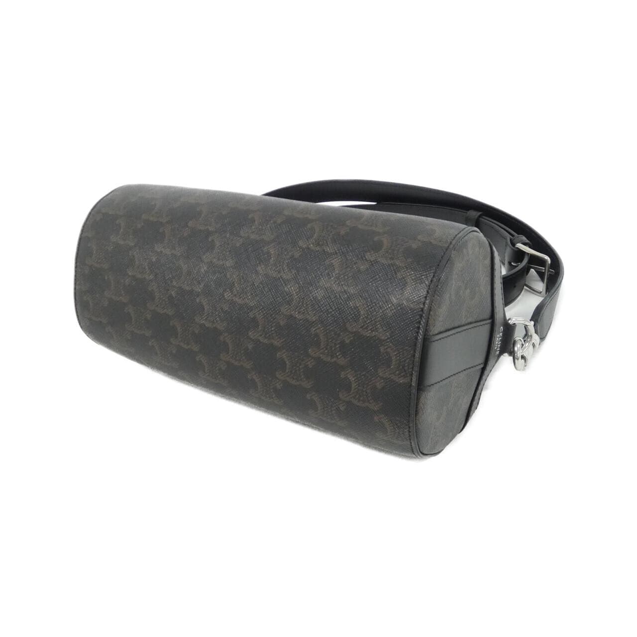 セリーヌ トリオンフ 写真2