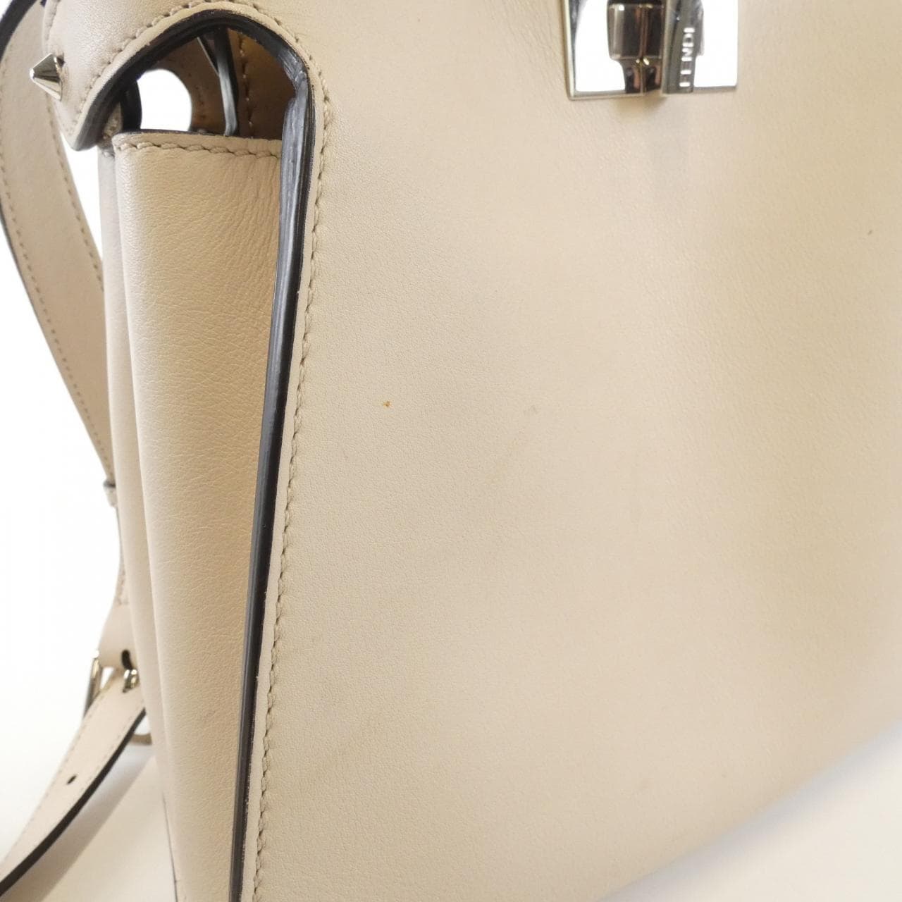 フェンディ ピーカブー 写真4