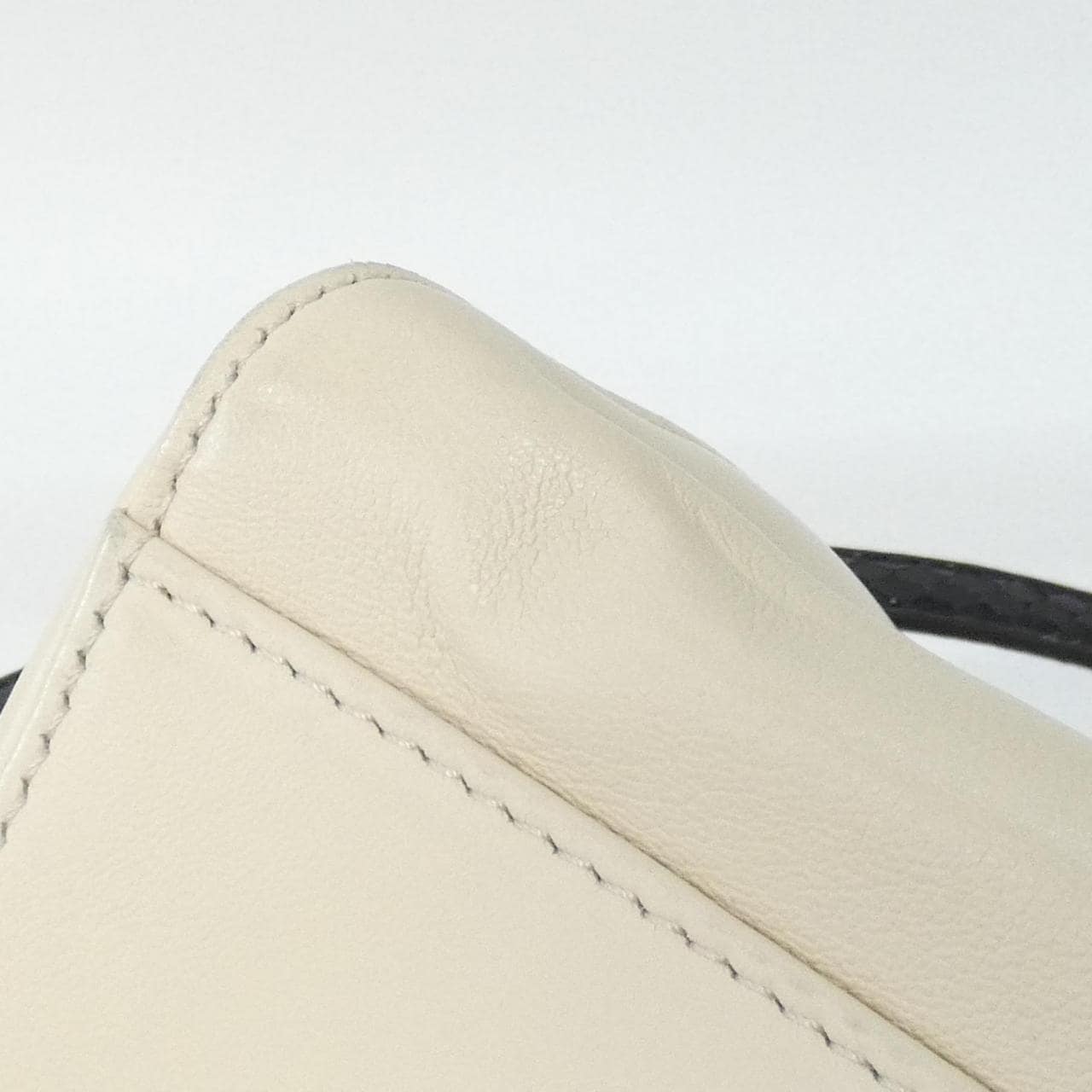 フェンディ ピーカブー 写真4