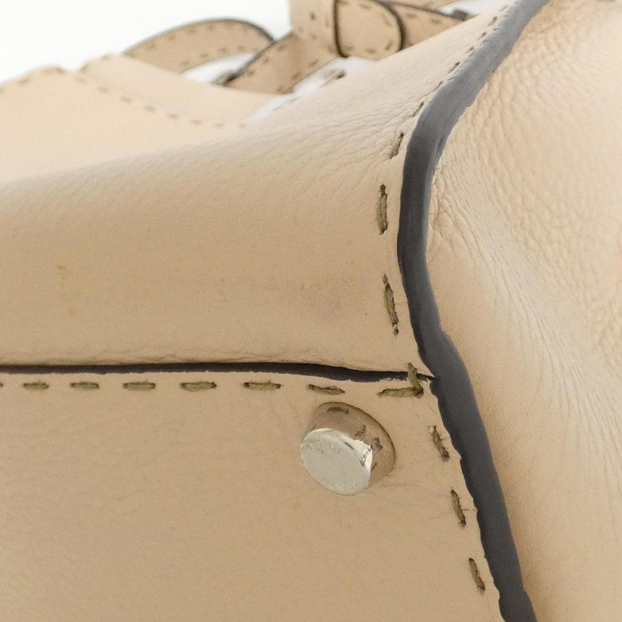 フェンディ ピーカブー 写真2