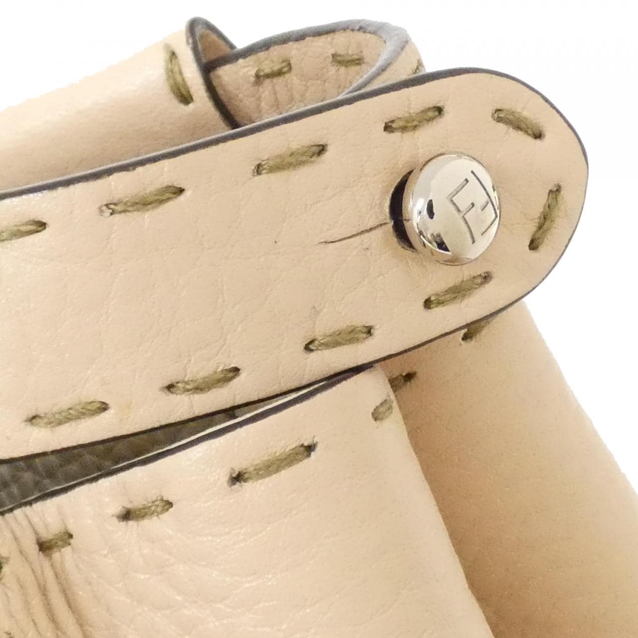 フェンディ ピーカブー 写真5