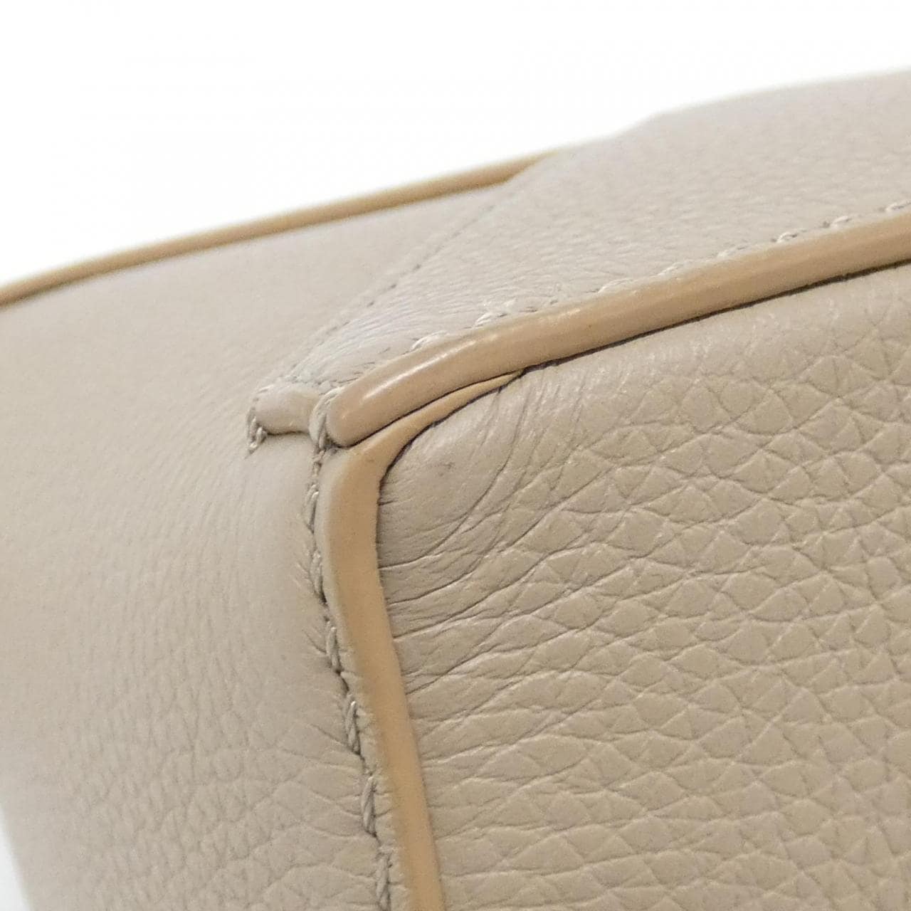 ロエベ パズル 写真3