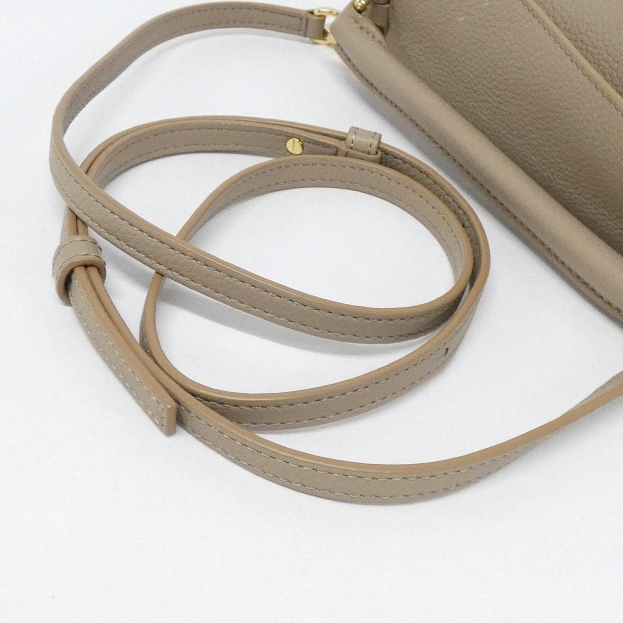 ロエベ パズル 写真5