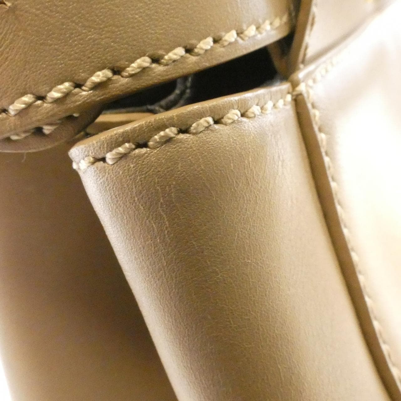 フェンディ ピーカブー 写真3