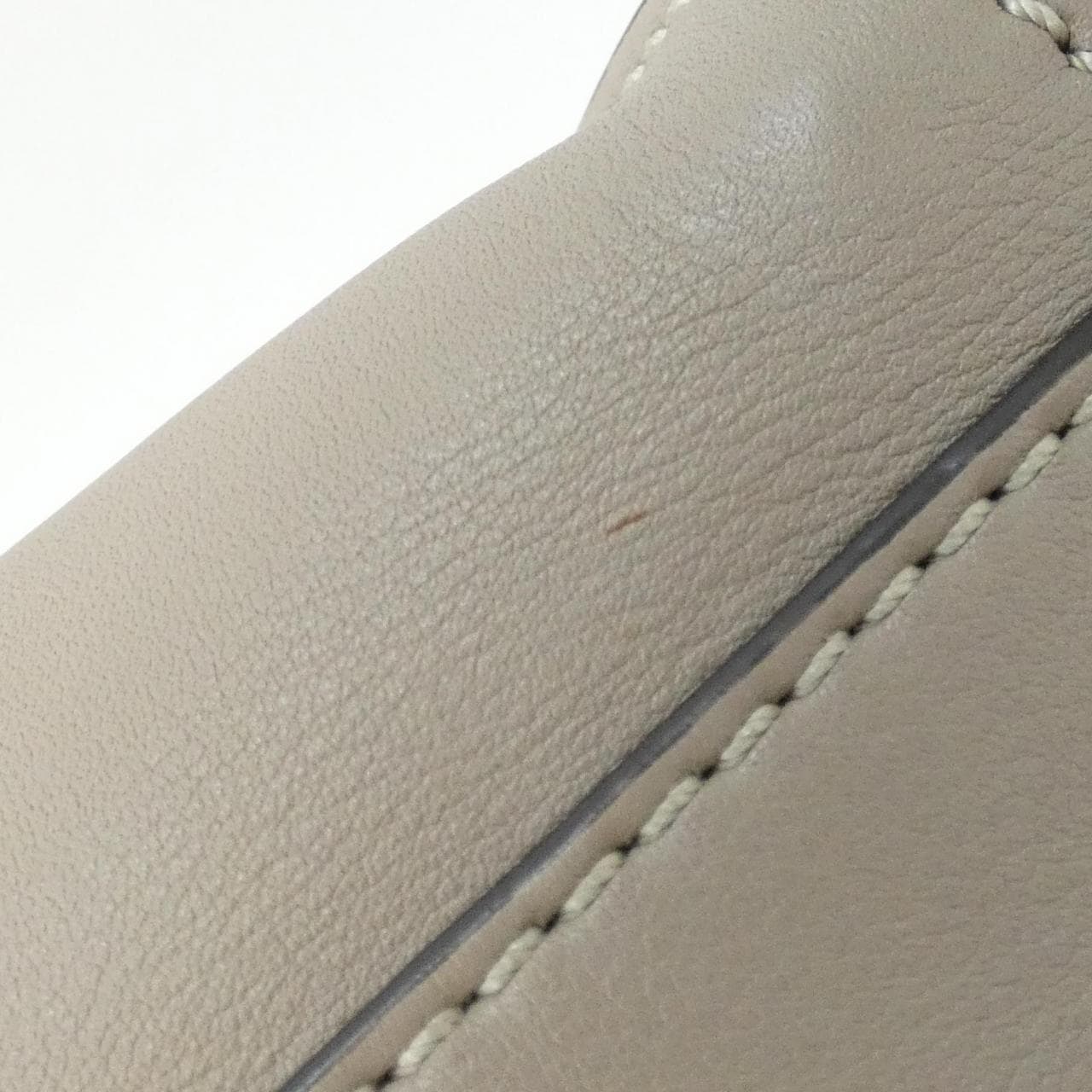 フェンディ ピーカブー 写真3