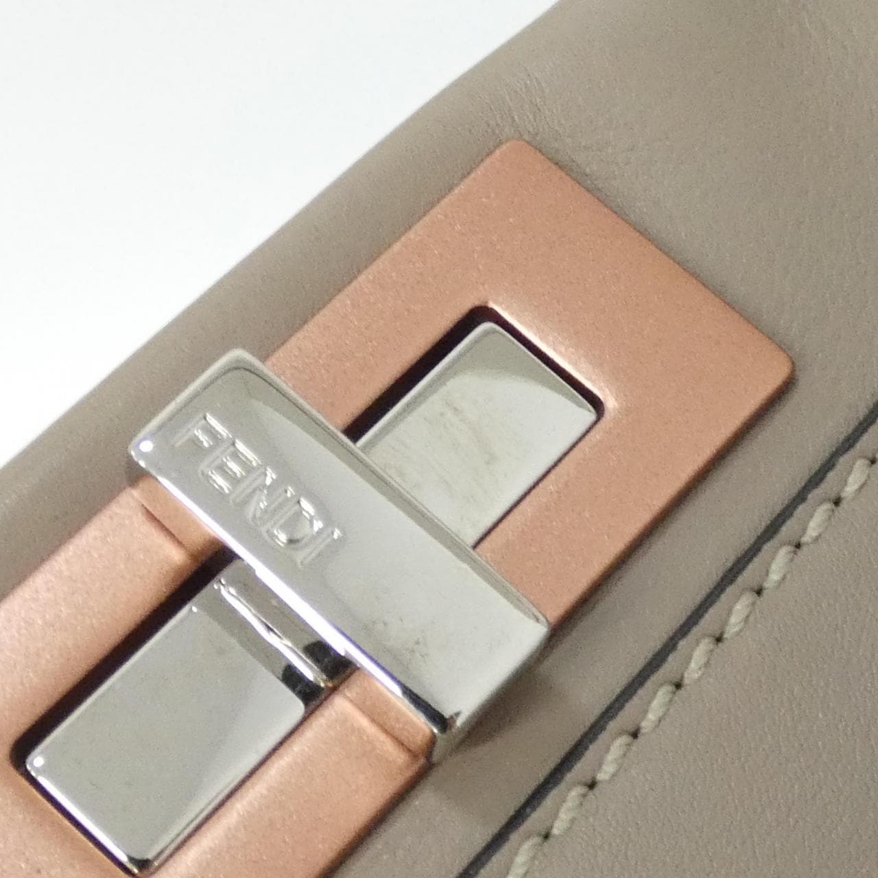 フェンディ ピーカブー 写真5