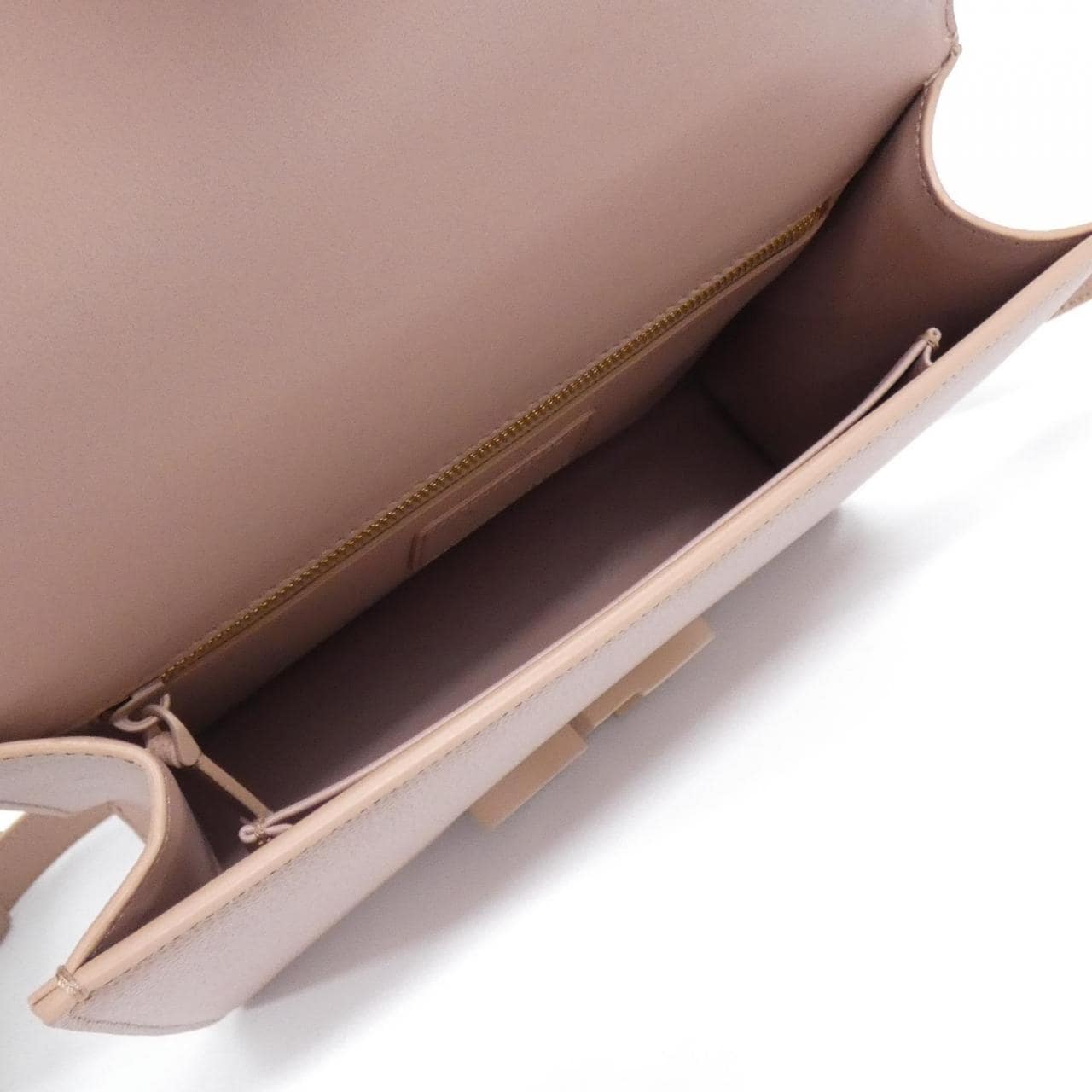 ディオール 30 モンテーニュ 写真7