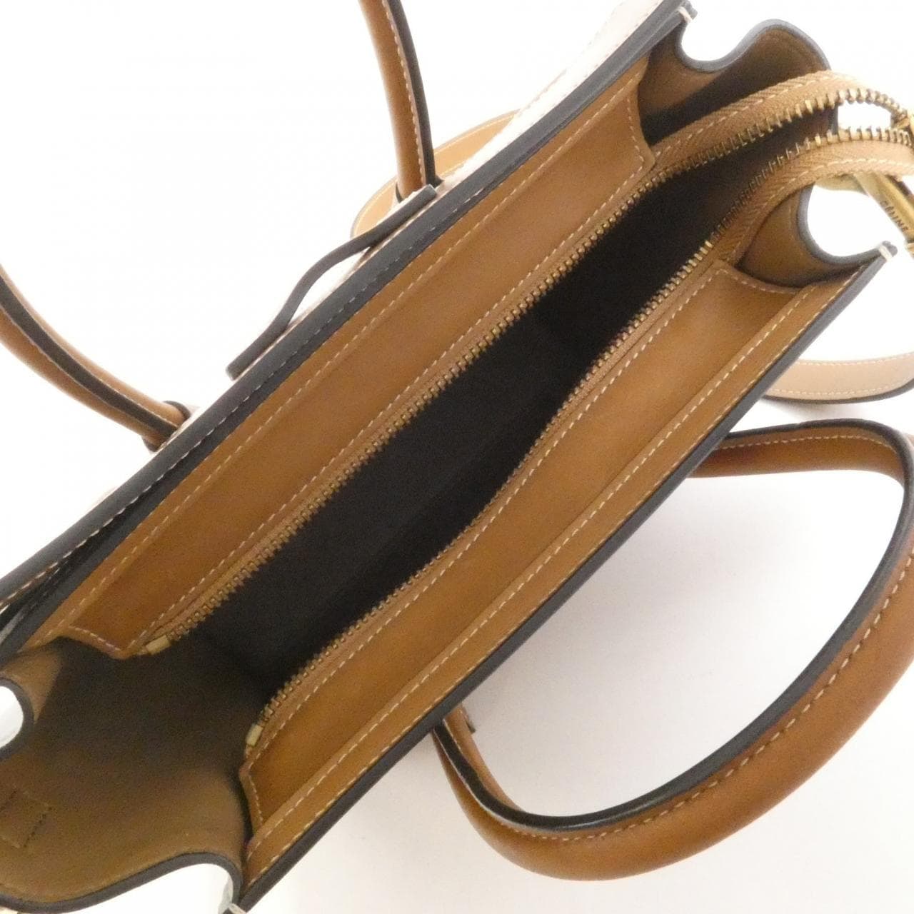 セリーヌ ラゲージ ナノ 写真8