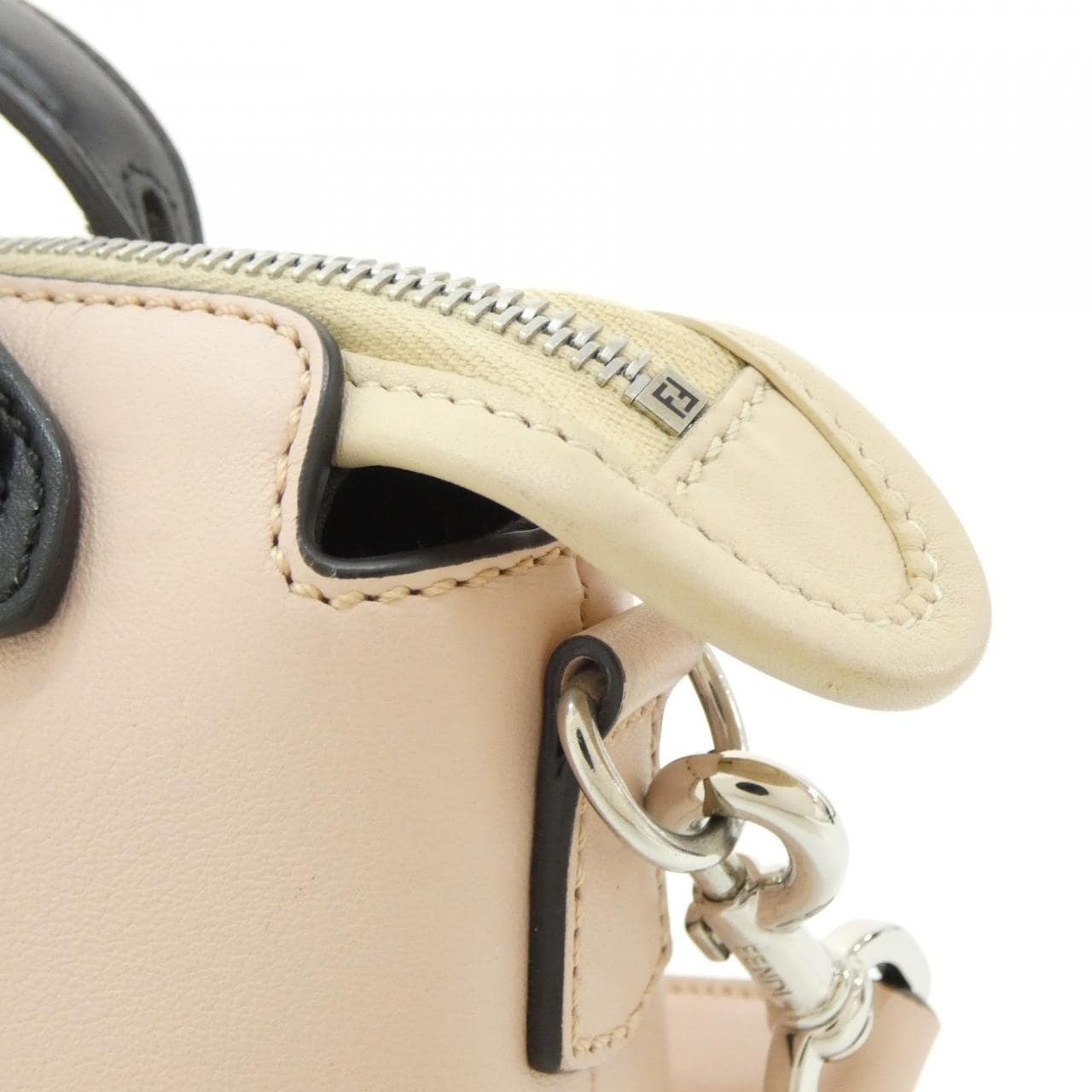 フェンディ バイザウェイ 写真6