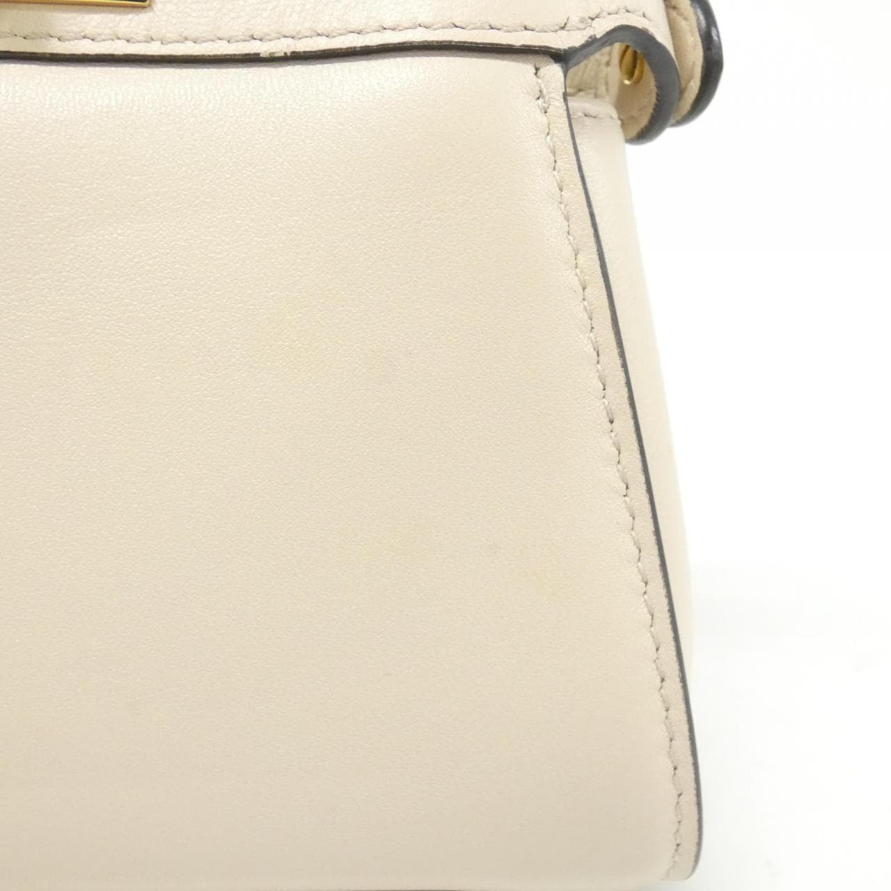 フェンディ ピーカブー 写真5