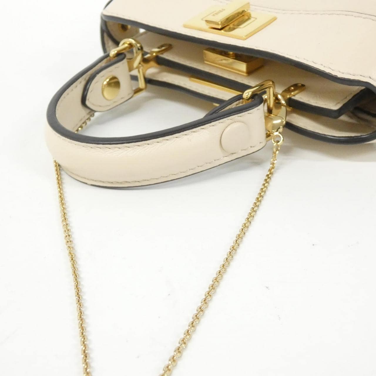 フェンディ ピーカブー 写真9