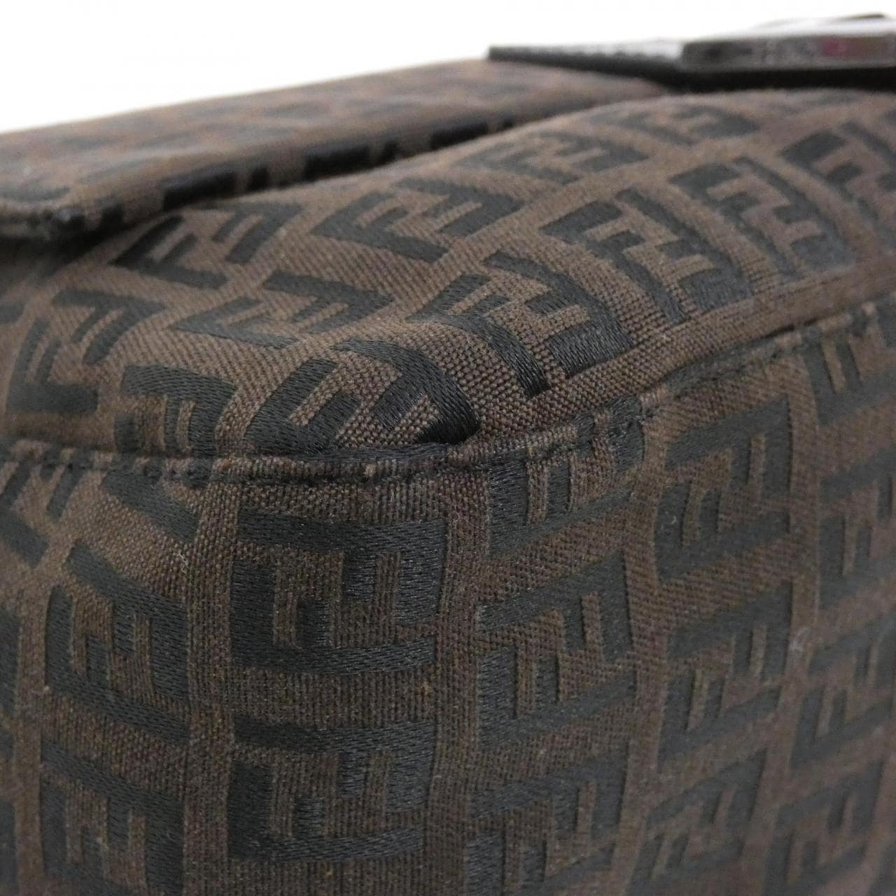 フェンディ バゲット 写真3