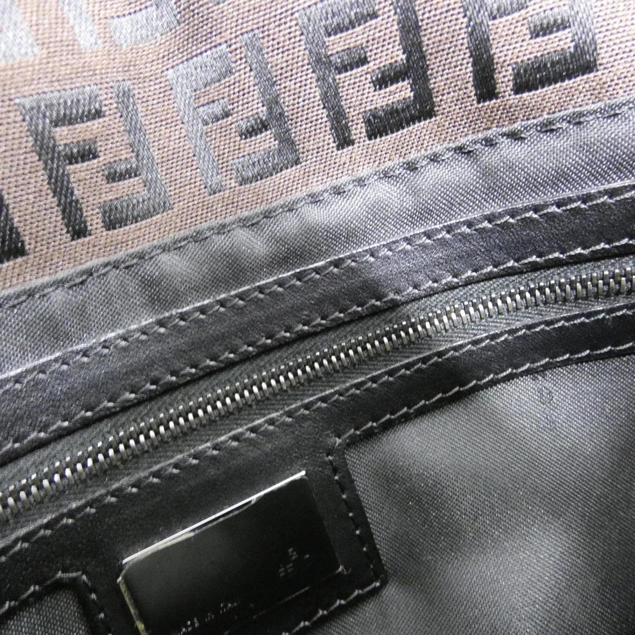 フェンディ バゲット 写真7