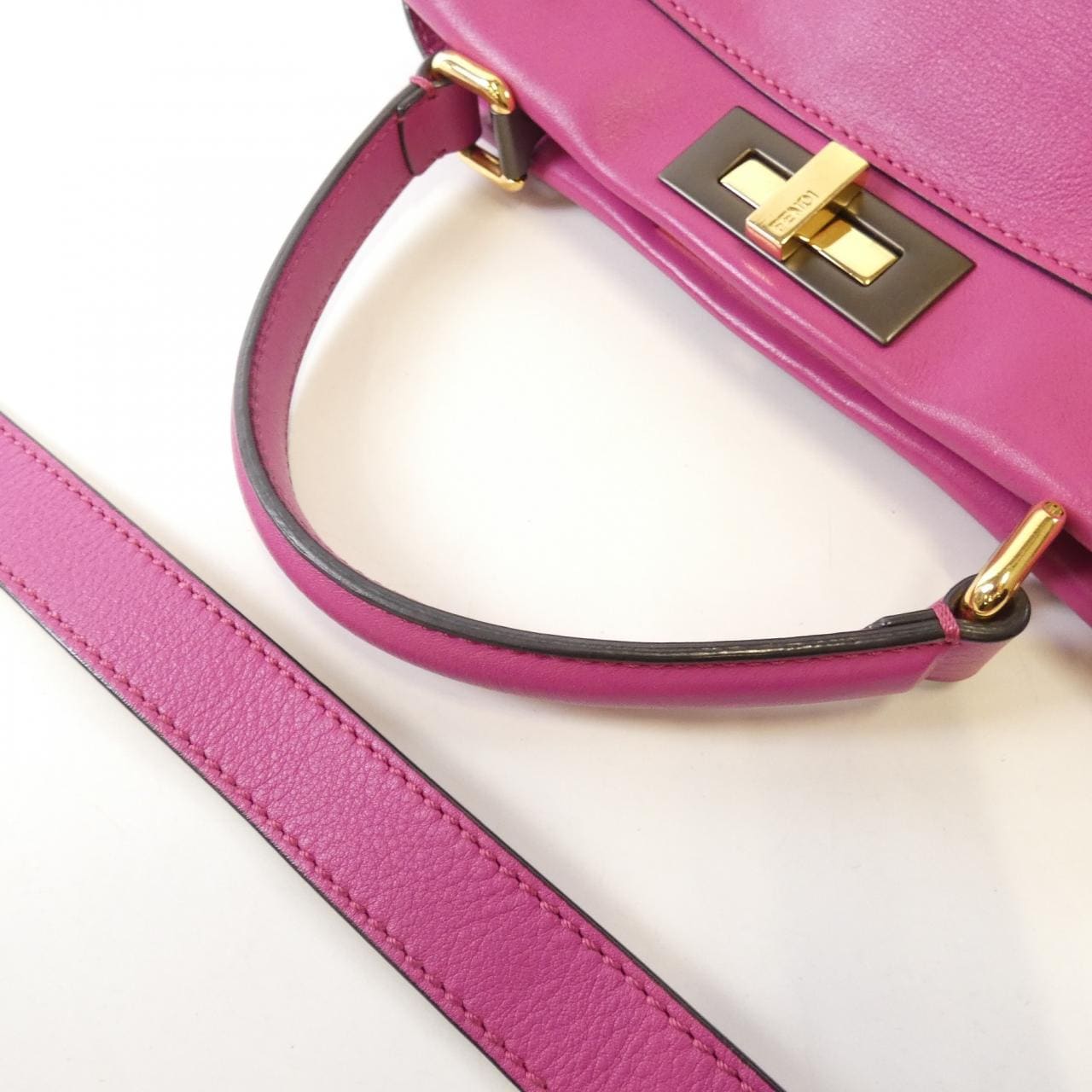 フェンディ ピーカブー 写真6