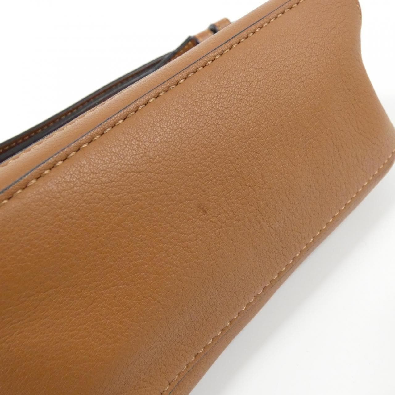 ロエベ パズル 写真3