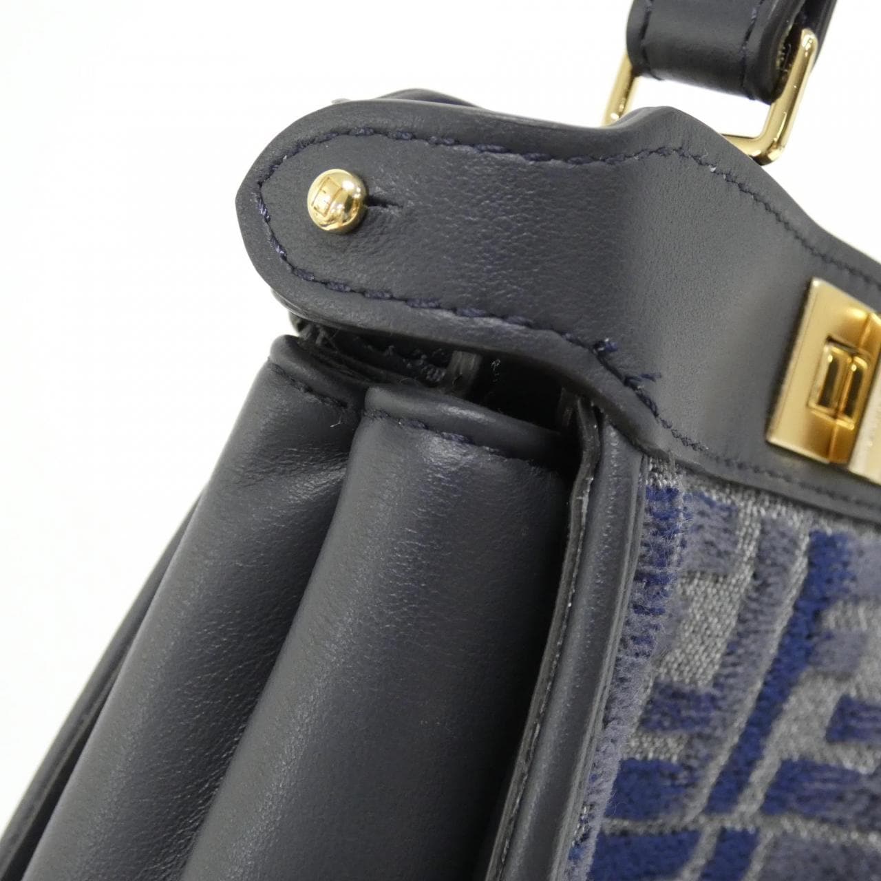 フェンディ ピーカブー 写真5