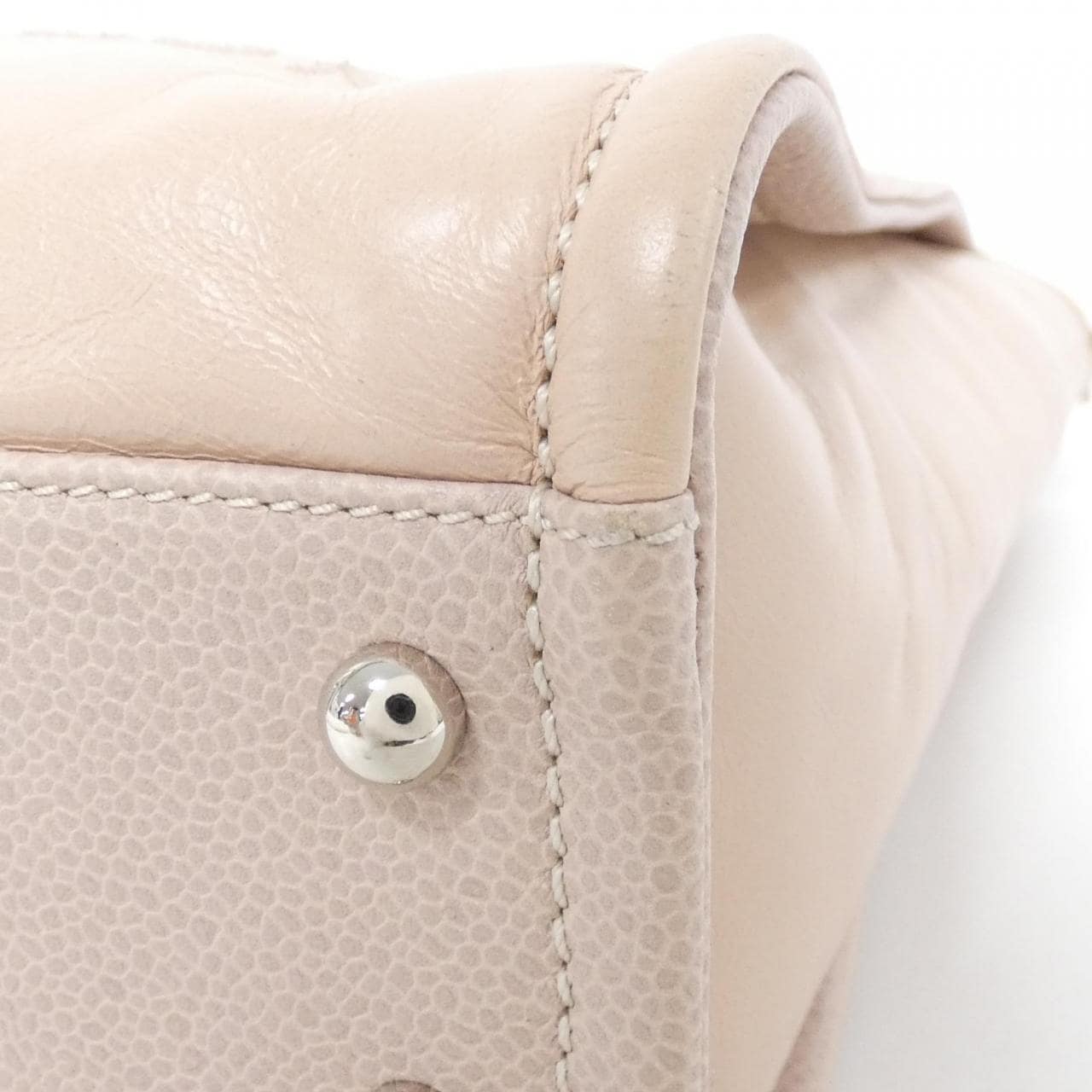 シャネル ドーヴィル 写真3